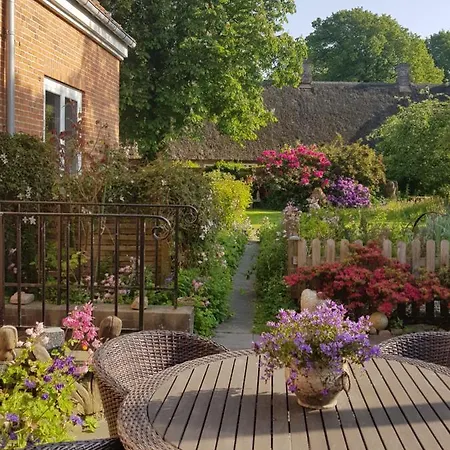 Bed & Breakfast Bed & Kitchen I Højer